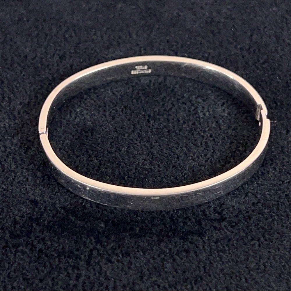 Y2K Era Stainless Steel Bangle Style Bracelet Silver Classic Clip Click - Picture 11 of 14